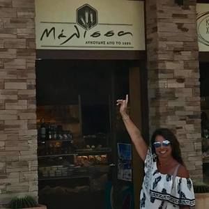 Meet your Posher, Melissa